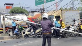 Respons Cepat Dishub Kota Tangerang Tangani Insiden Tiang PJU Roboh di Flyover TipTop