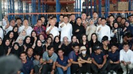 Bersama Wagub Banten, Bupati Tangerang Dampingi Wapres Gibran Kunjungi Industri Motor Listrik