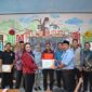 Fakultas MIPA UI dan PT TOA Berikan Hibah Alat EWS Gempa Bumi di SDN Pasauran 1 Cinangka